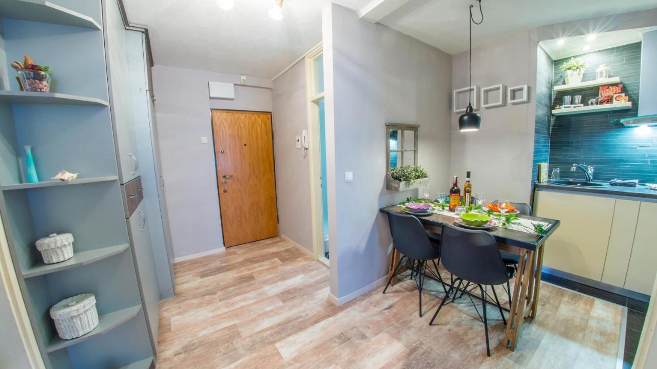 Luxe Living In Mostar Exterior photo