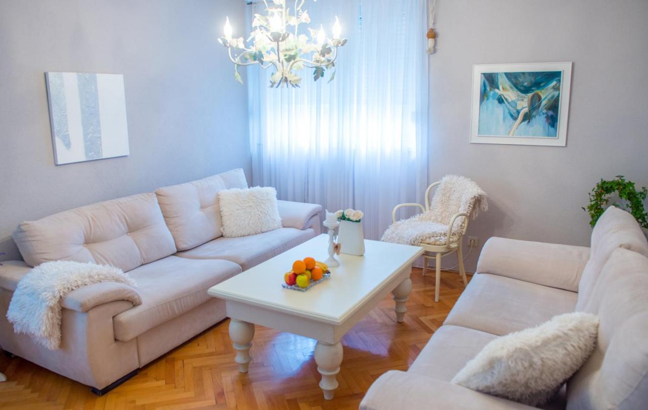 Luxe Living In Mostar Exterior photo
